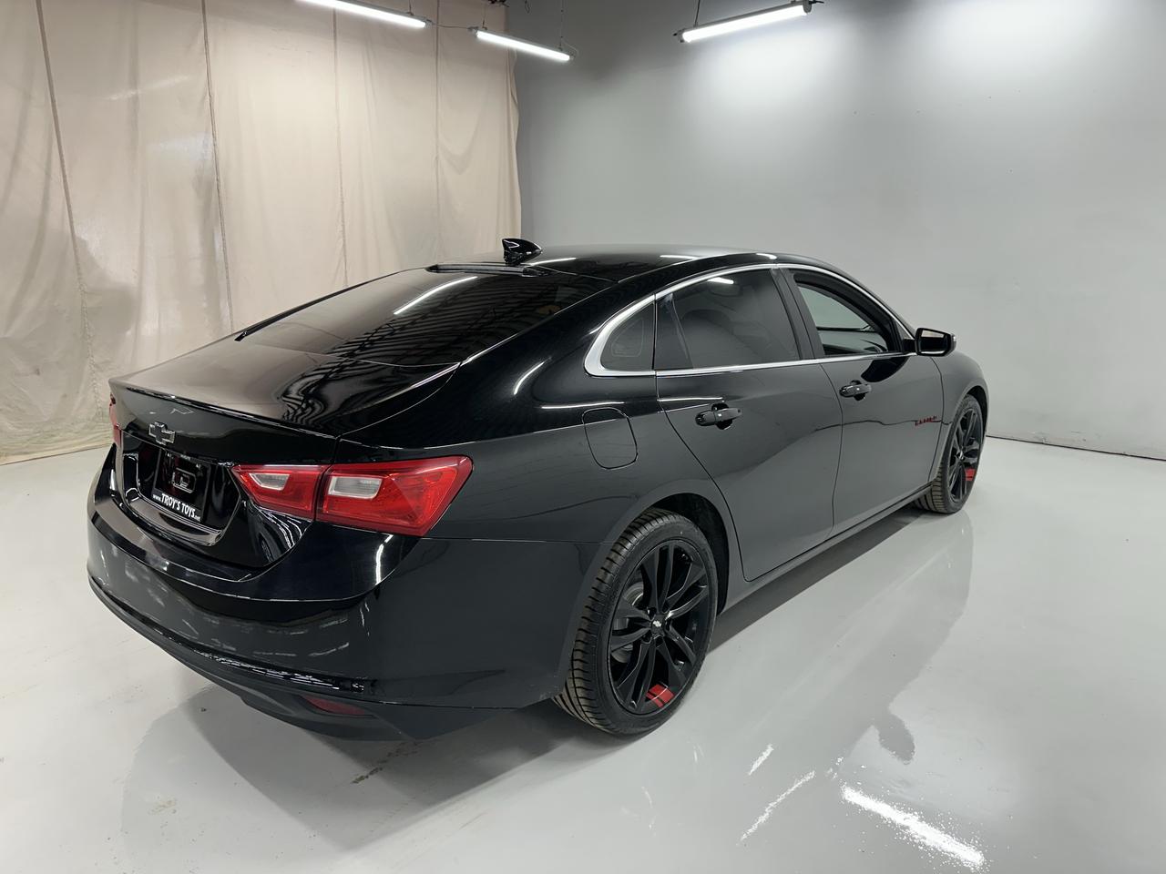 2018 Chevrolet Malibu 4dr Sdn LT w/1LT Photo6