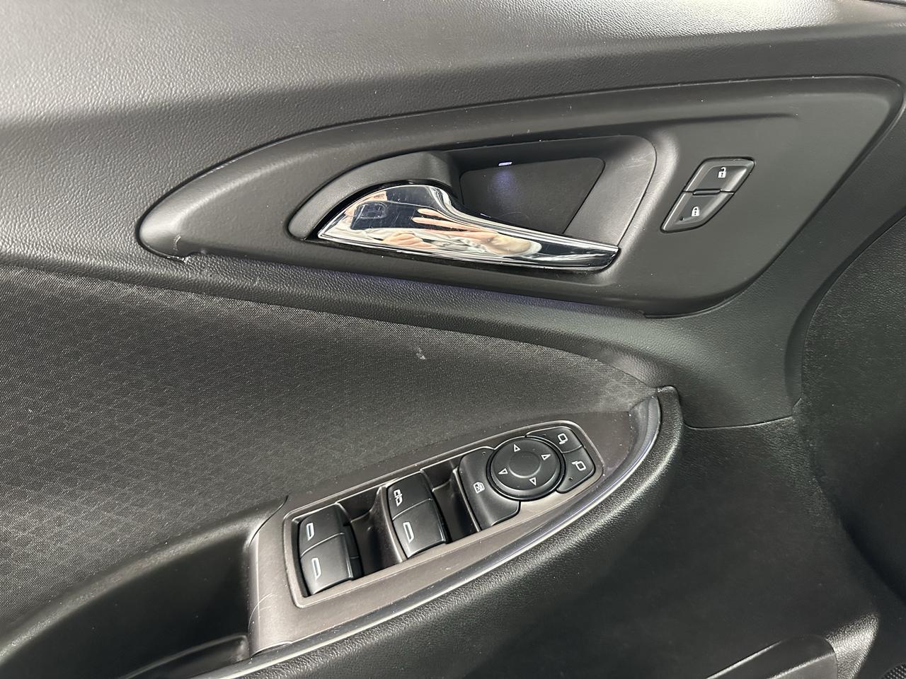 2018 Chevrolet Malibu LT w/1LT | LOW KMS | REMOTE START | TURBO Photo
