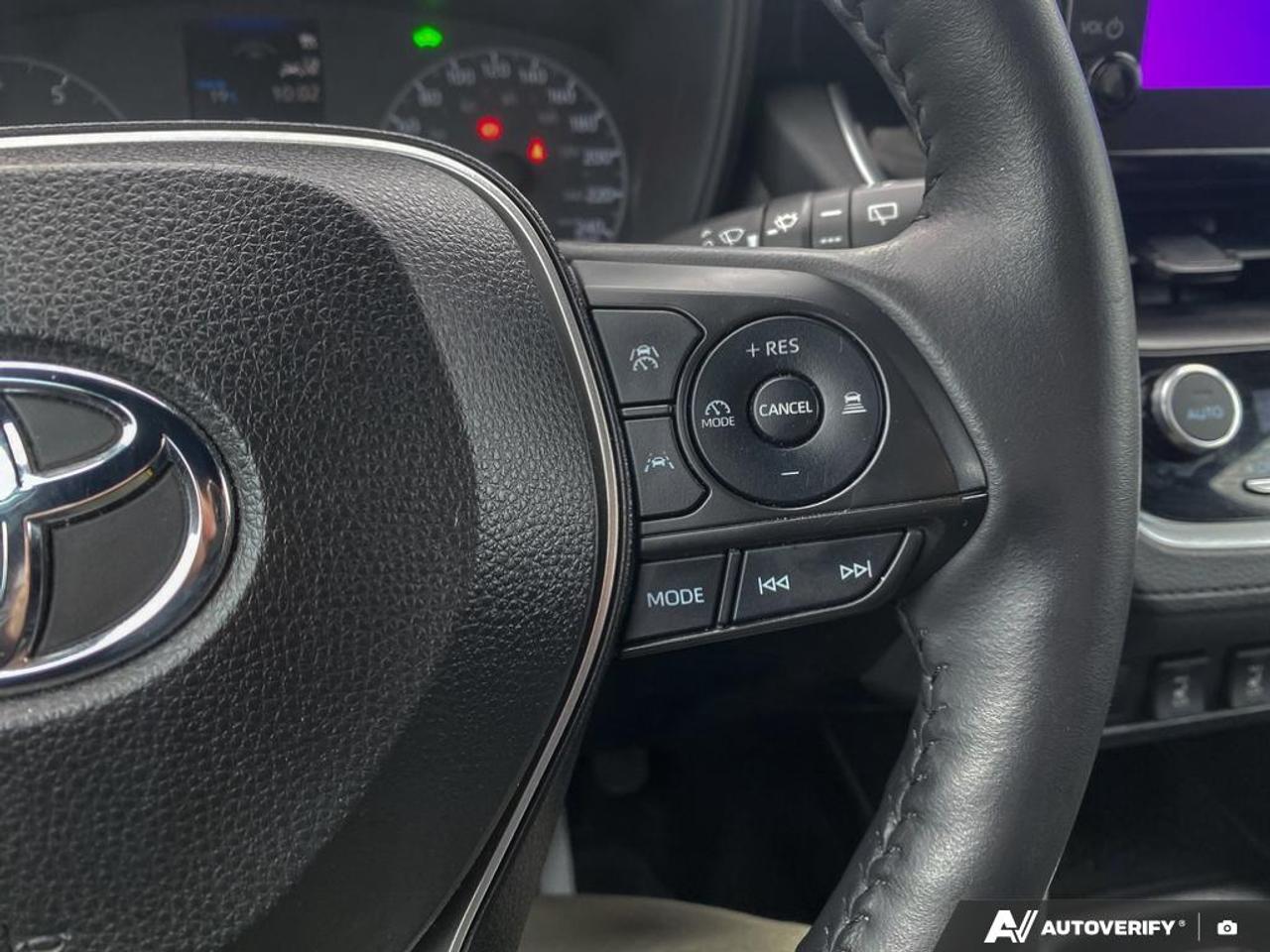 2023 Toyota Corolla Cross Hybrid SE HYBRID | FUEL EFFICIENT | AWD Photo
