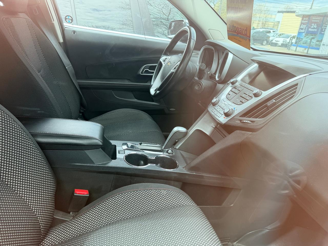 2014 Chevrolet Equinox LT Photo3