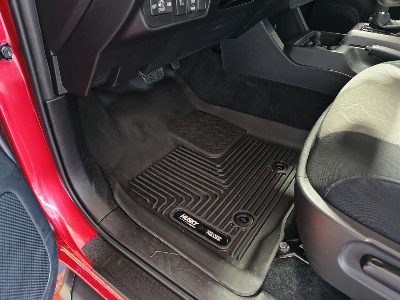 2022 Toyota Tacoma TRD Sport Photo0