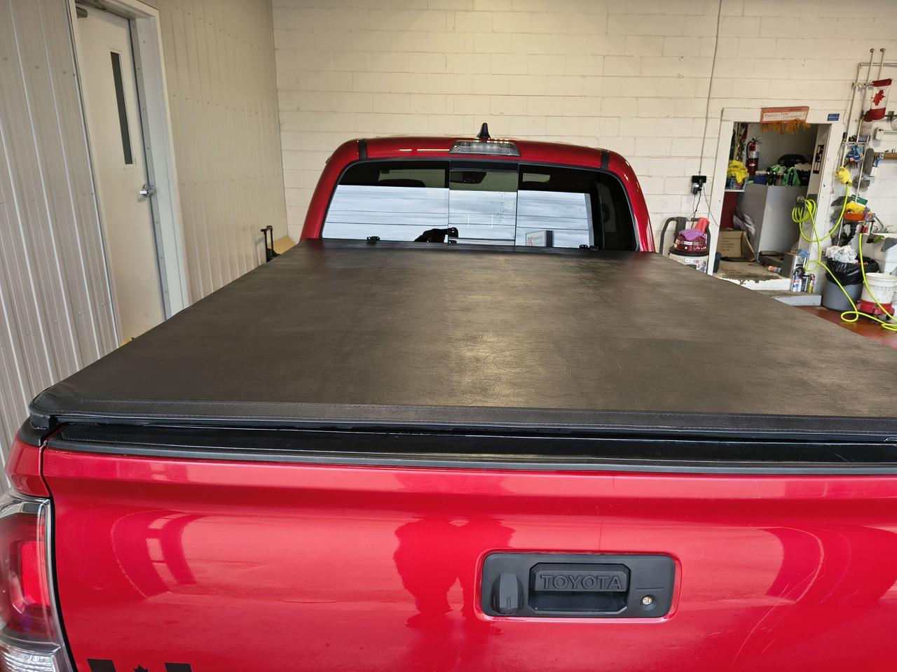 2022 Toyota Tacoma TRD Sport Photo0