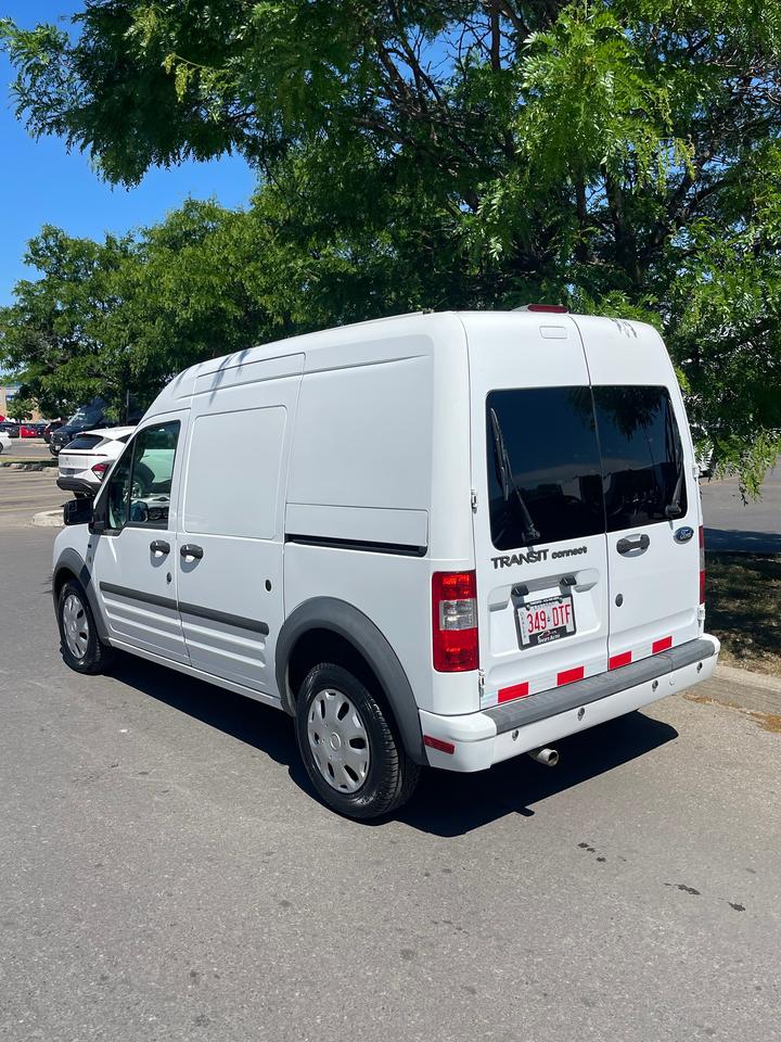 2011 Ford Transit Connect XLT   ONLY 112,000 KMS Photo2