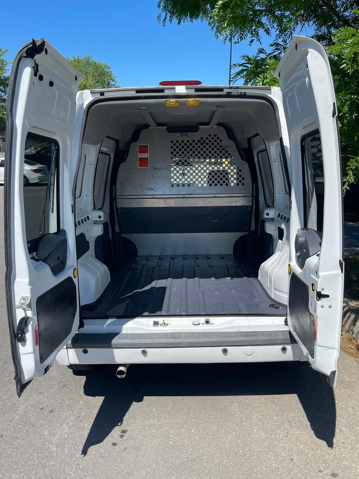 2011 Ford Transit Connect XLT   ONLY 112,000 KMS Photo