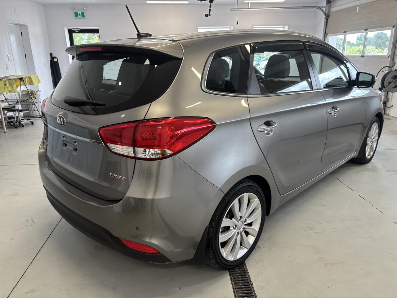 2016 Kia Rondo EX ~7 PASSENGER~ Photo