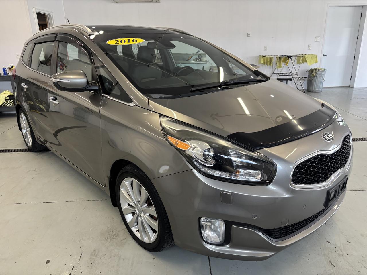 2016 Kia Rondo EX ~7 PASSENGER~ Photo
