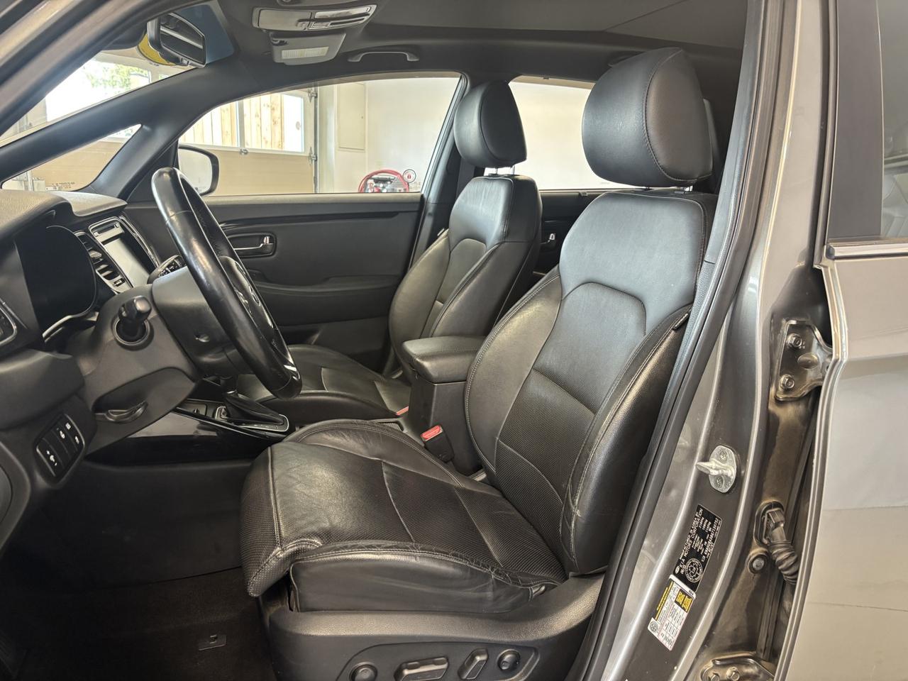 2016 Kia Rondo EX ~7 PASSENGER~ Photo