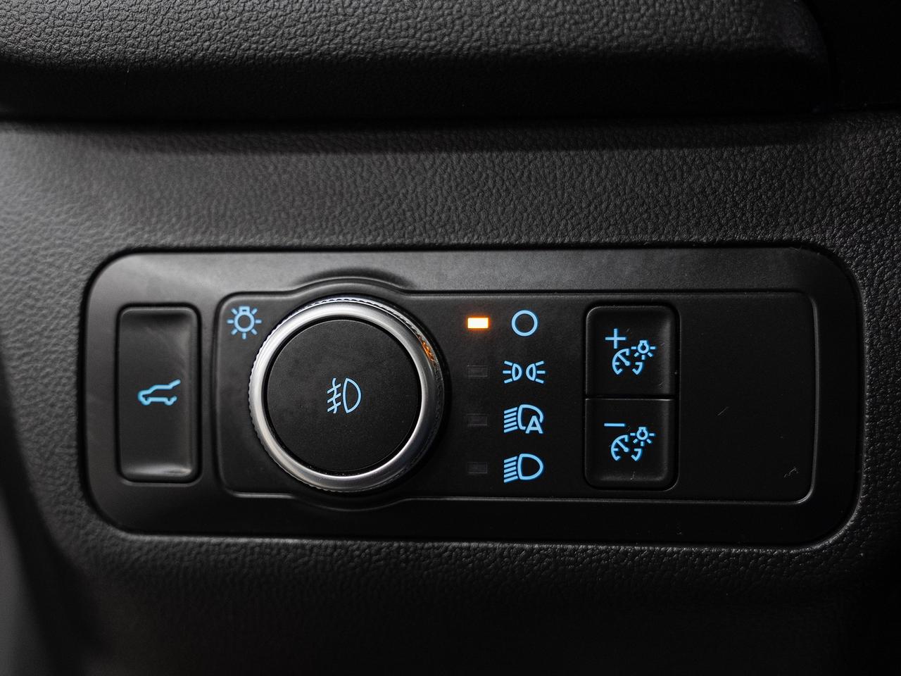 2021 Ford Escape SEL | Leather | Heated Seats | LKAS | CarPlay Photo