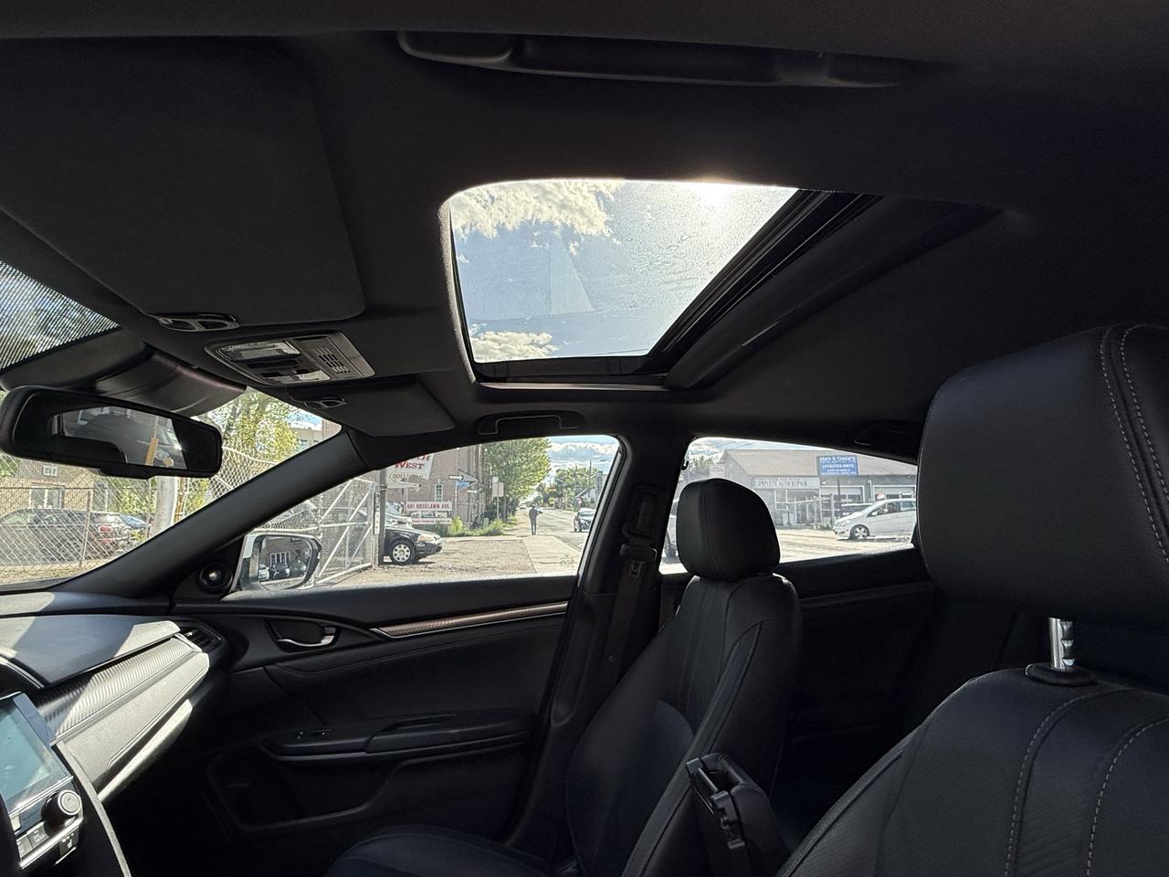 2021 Honda Civic Sport Touring Photo