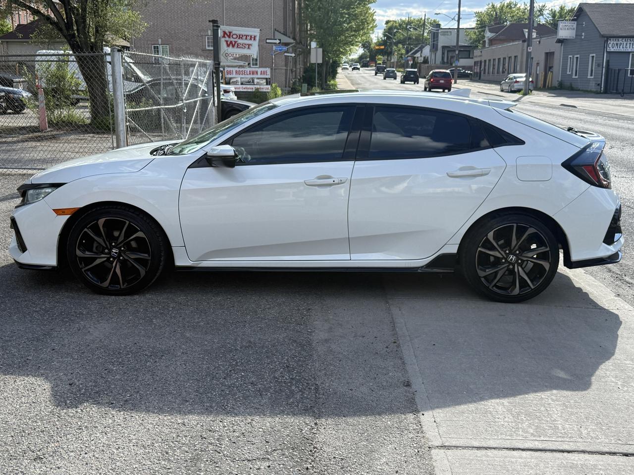 2021 Honda Civic Sport Touring Photo
