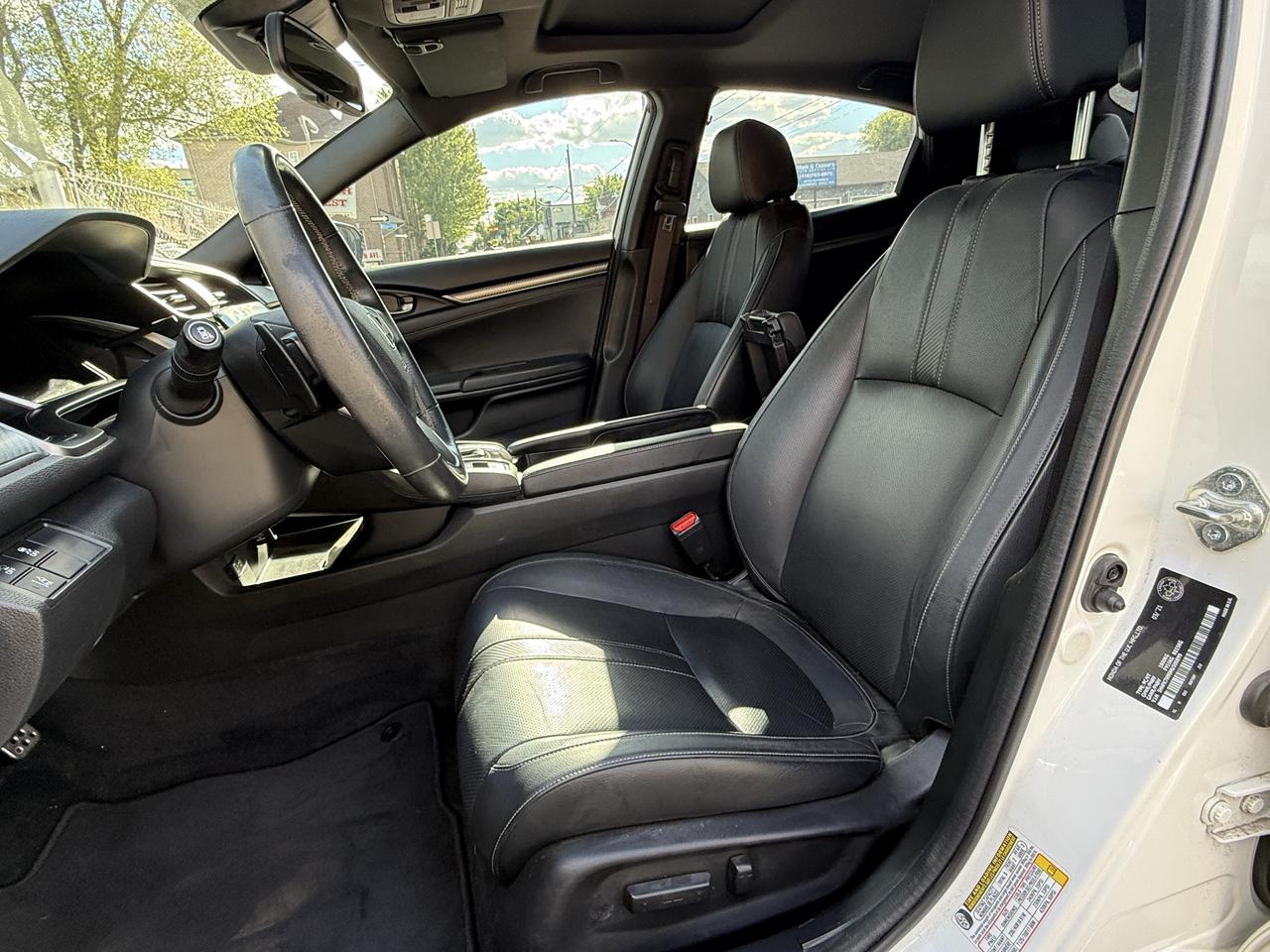 2021 Honda Civic Sport Touring Photo