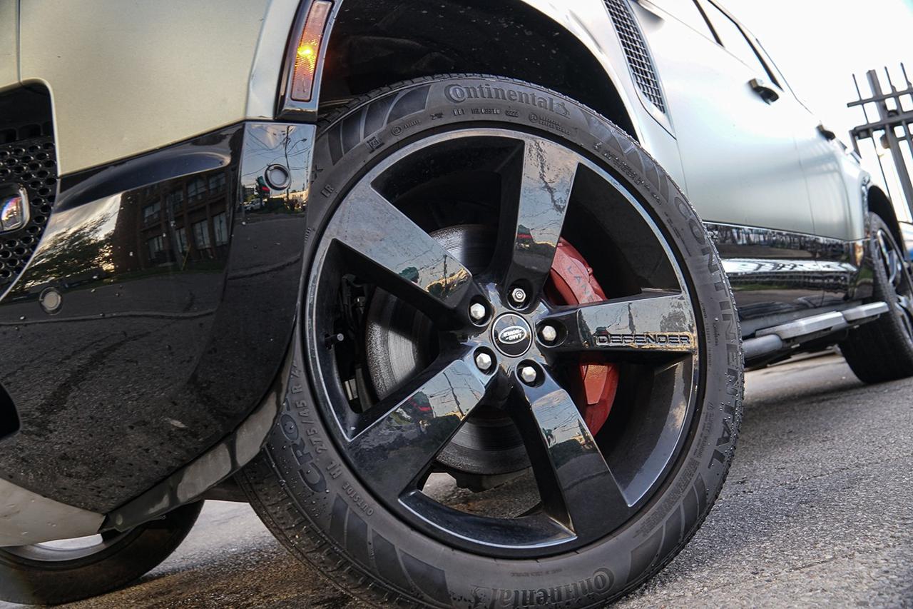 2023 Land Rover Defender 130 X AWD |8 PASS|HUD|NAVI|PANO|COOLED SEATS| Photo