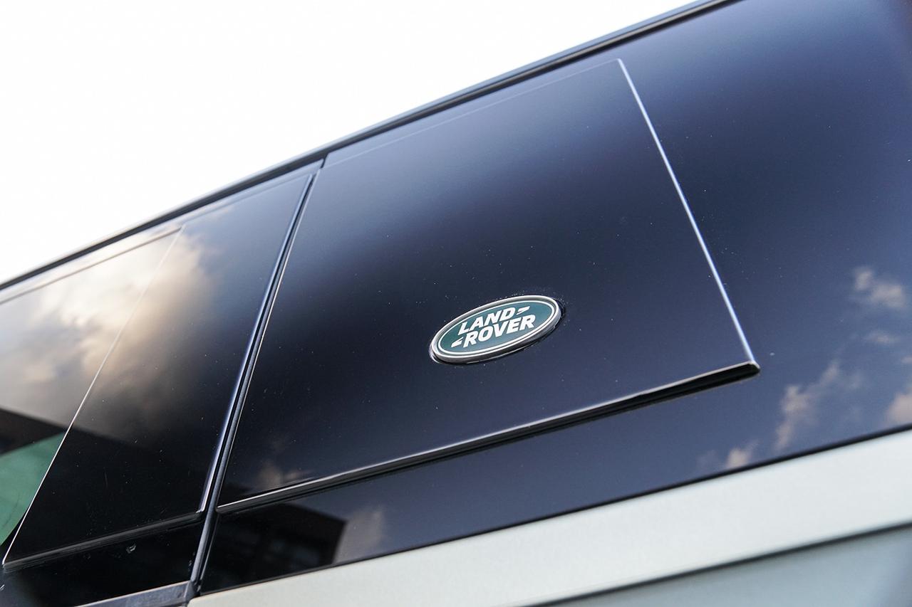 2023 Land Rover Defender 130 X AWD |8 PASS|HUD|NAVI|PANO|COOLED SEATS| Photo