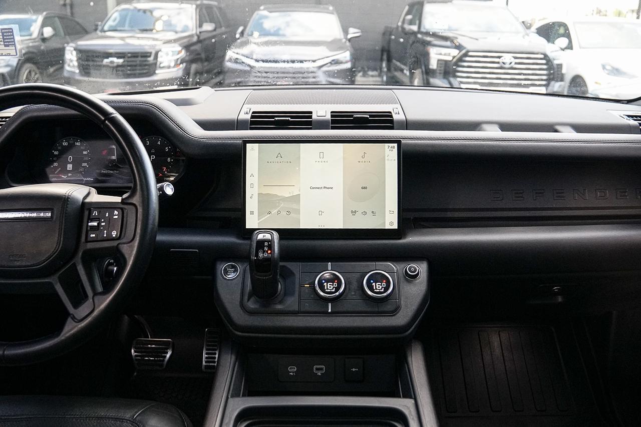 2023 Land Rover Defender 130 X AWD |8 PASS|HUD|NAVI|PANO|COOLED SEATS| Photo