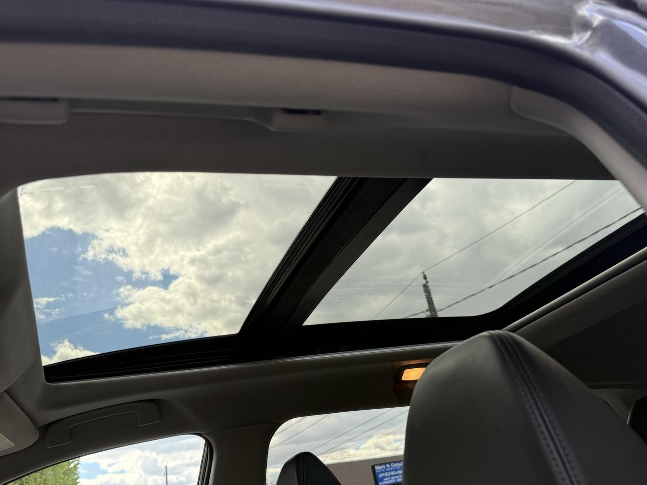 2014 Nissan Rogue SL Photo