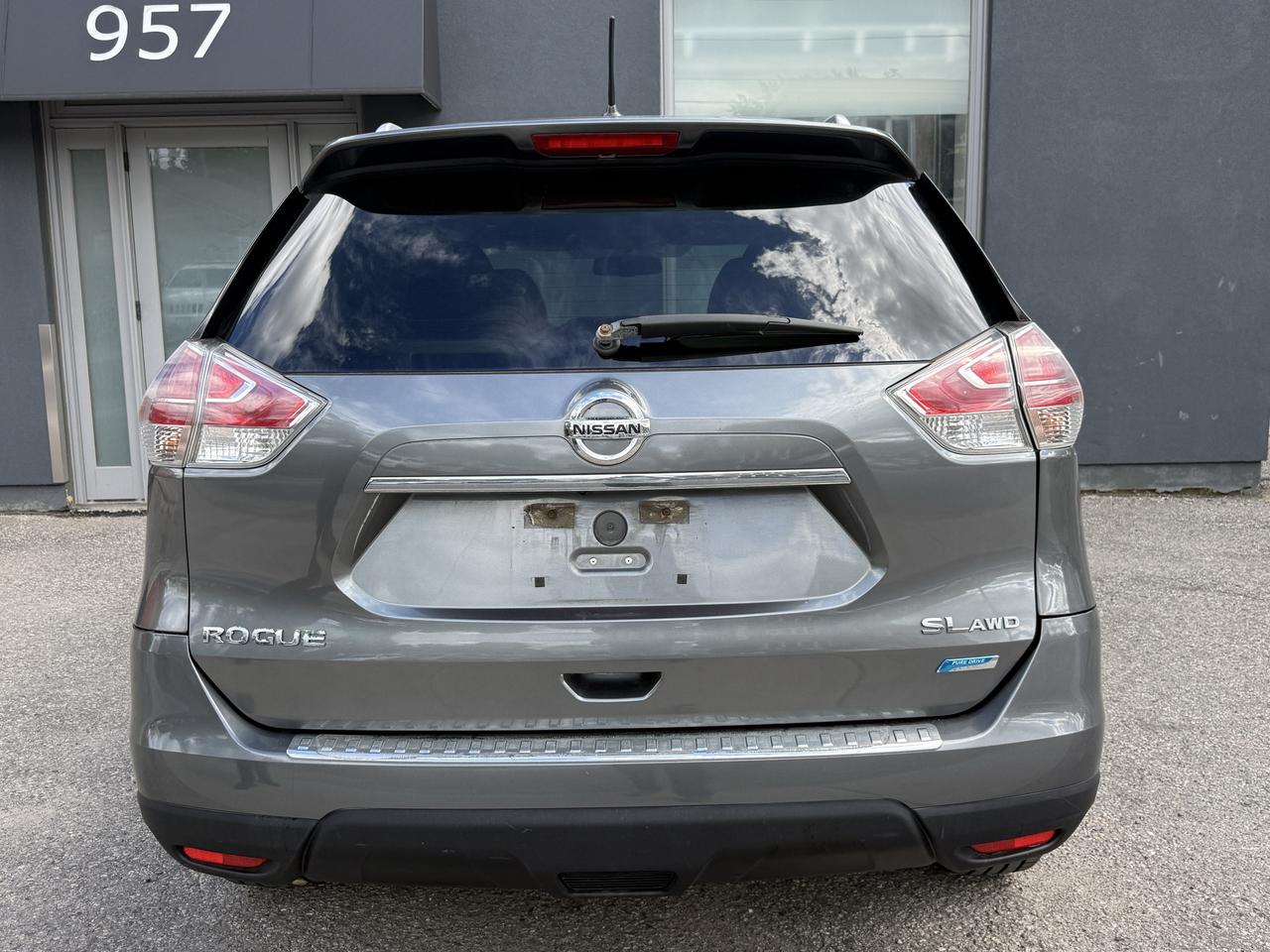 2014 Nissan Rogue SL Photo