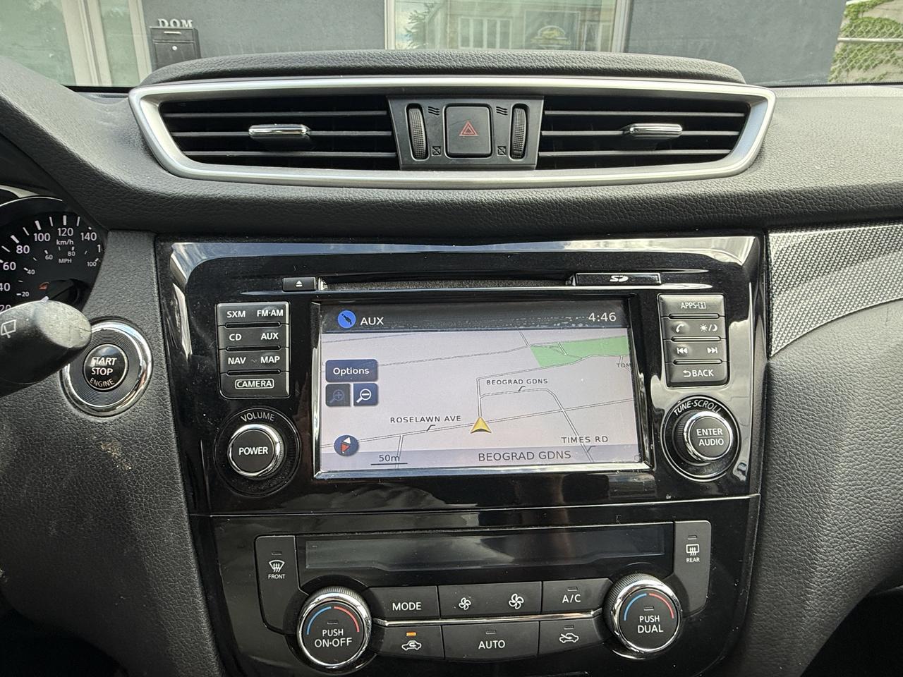 2014 Nissan Rogue SL Photo