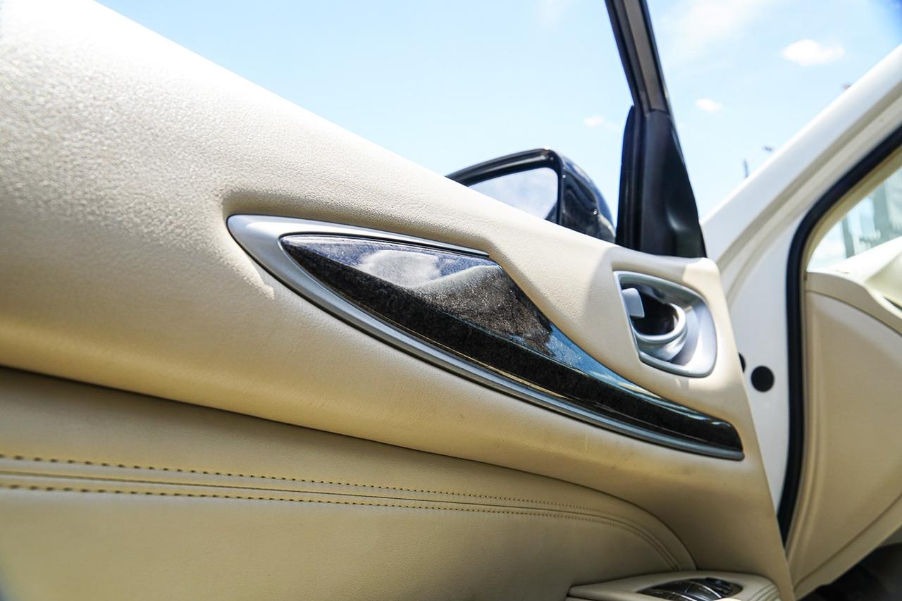 2013 Infiniti JX35 AWD | 7 PASS | NAVI | SUNROOF | HEATED SEATS Photo