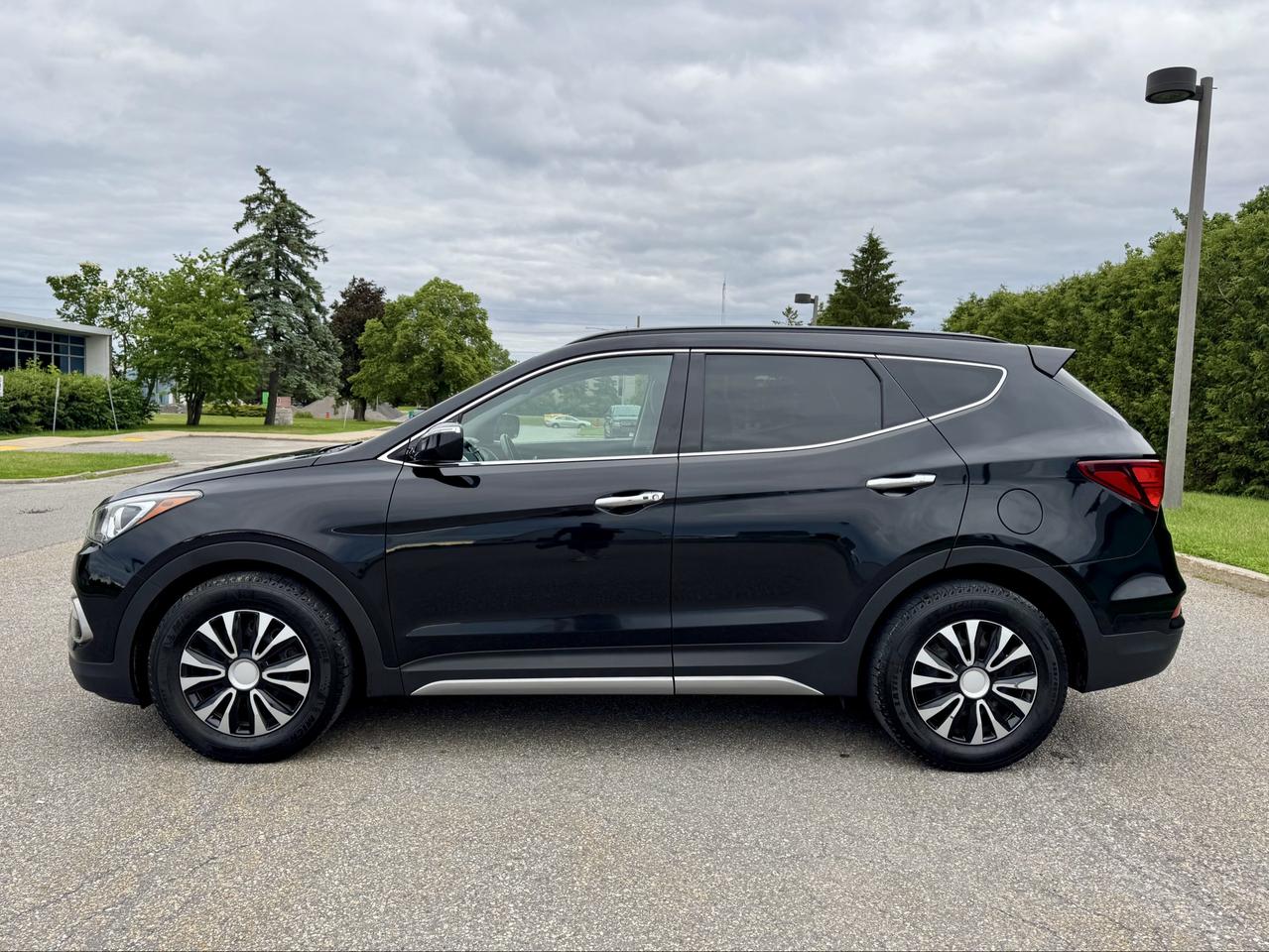 2017 Hyundai Santa Fe Sport Limited Photo