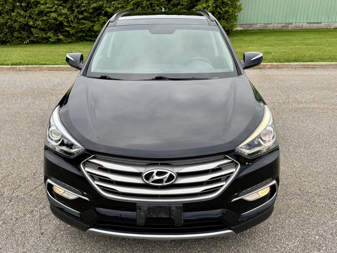 2017 Hyundai Santa Fe Sport Limited Photo2