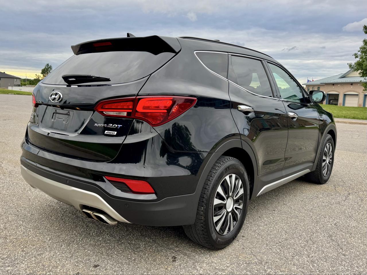 2017 Hyundai Santa Fe Sport Limited Photo