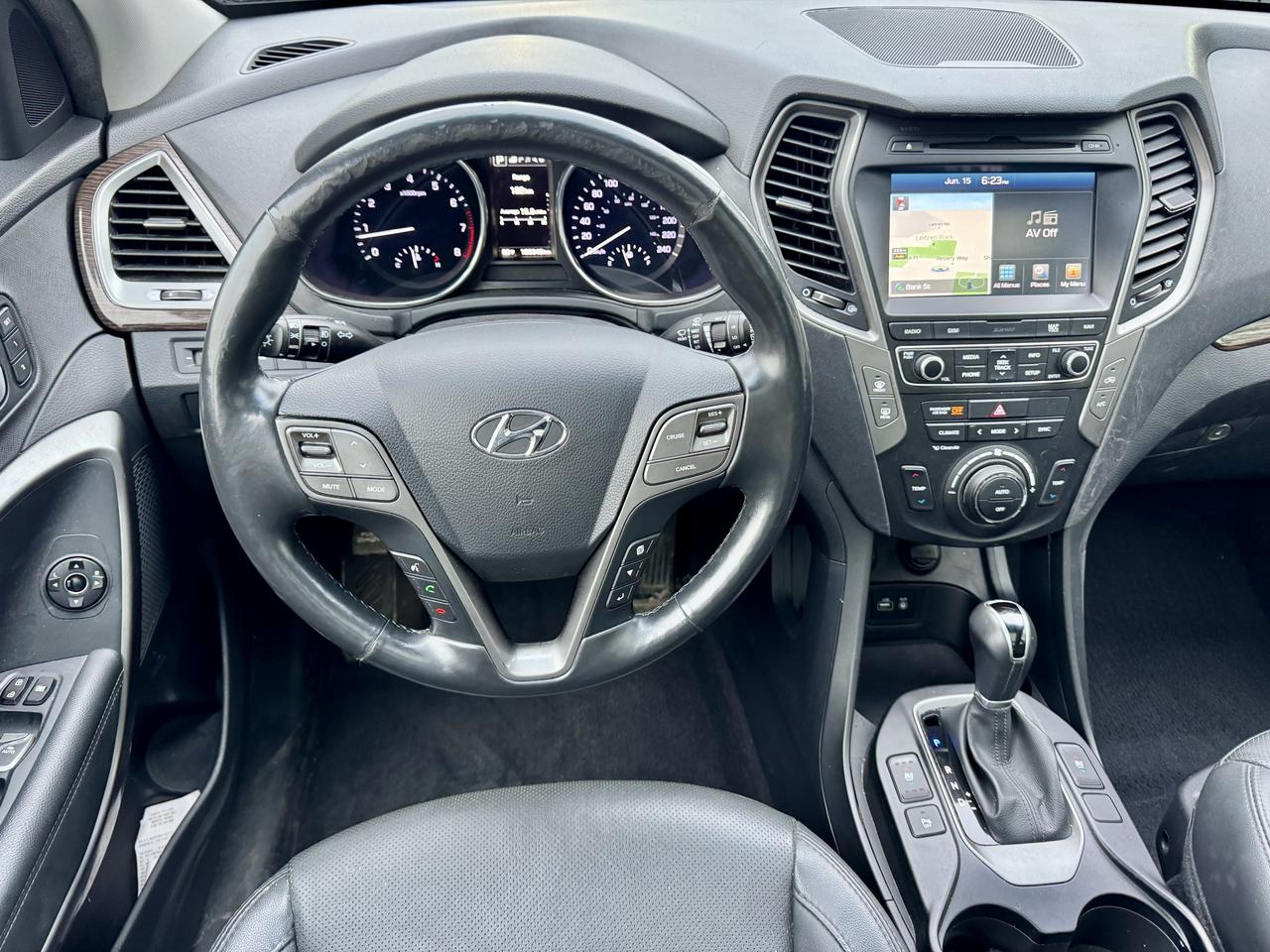 2017 Hyundai Santa Fe Sport Limited Photo