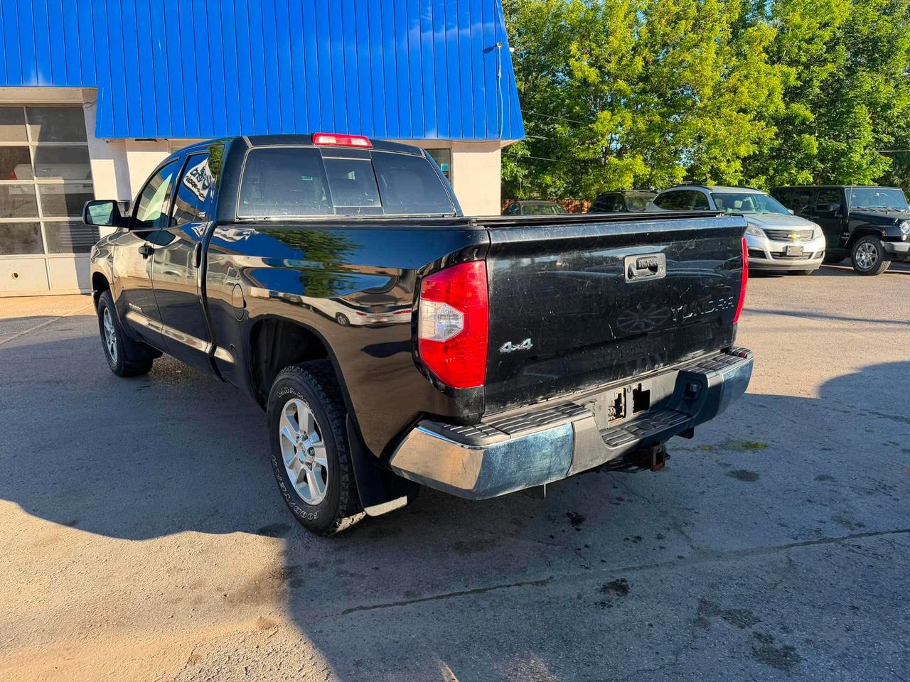 2016 Toyota Tundra 4WD Double Cab 146" 4.6L SR Photo4