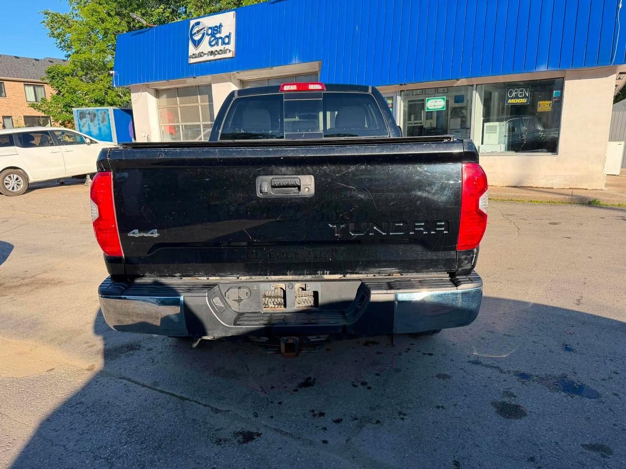2016 Toyota Tundra 4WD Double Cab 146" 4.6L SR Photo