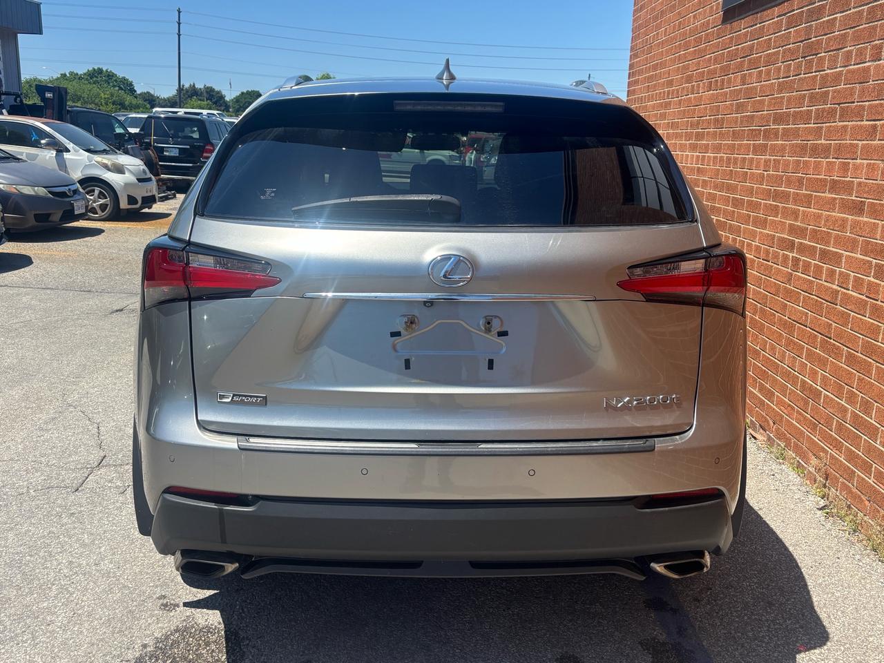 2017 Lexus NX 300 F-Sport 2, Navigation AWD 4dr Photo4