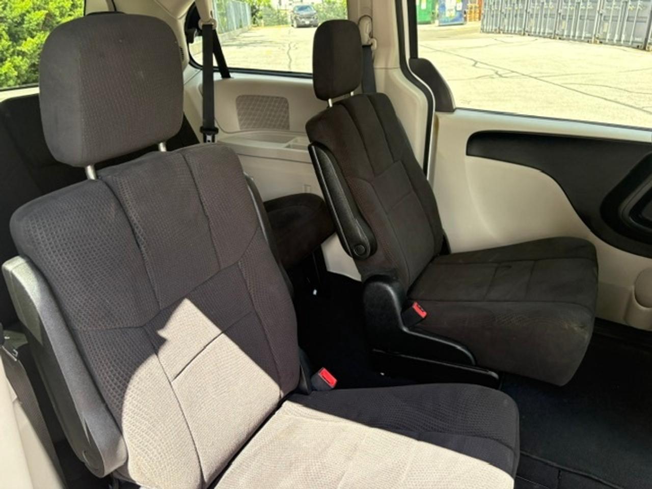 2012 Dodge Grand Caravan SXT **1 OWNER-STOW N GO-ONLY 88,000KM-NO ACCIDENTS** Photo