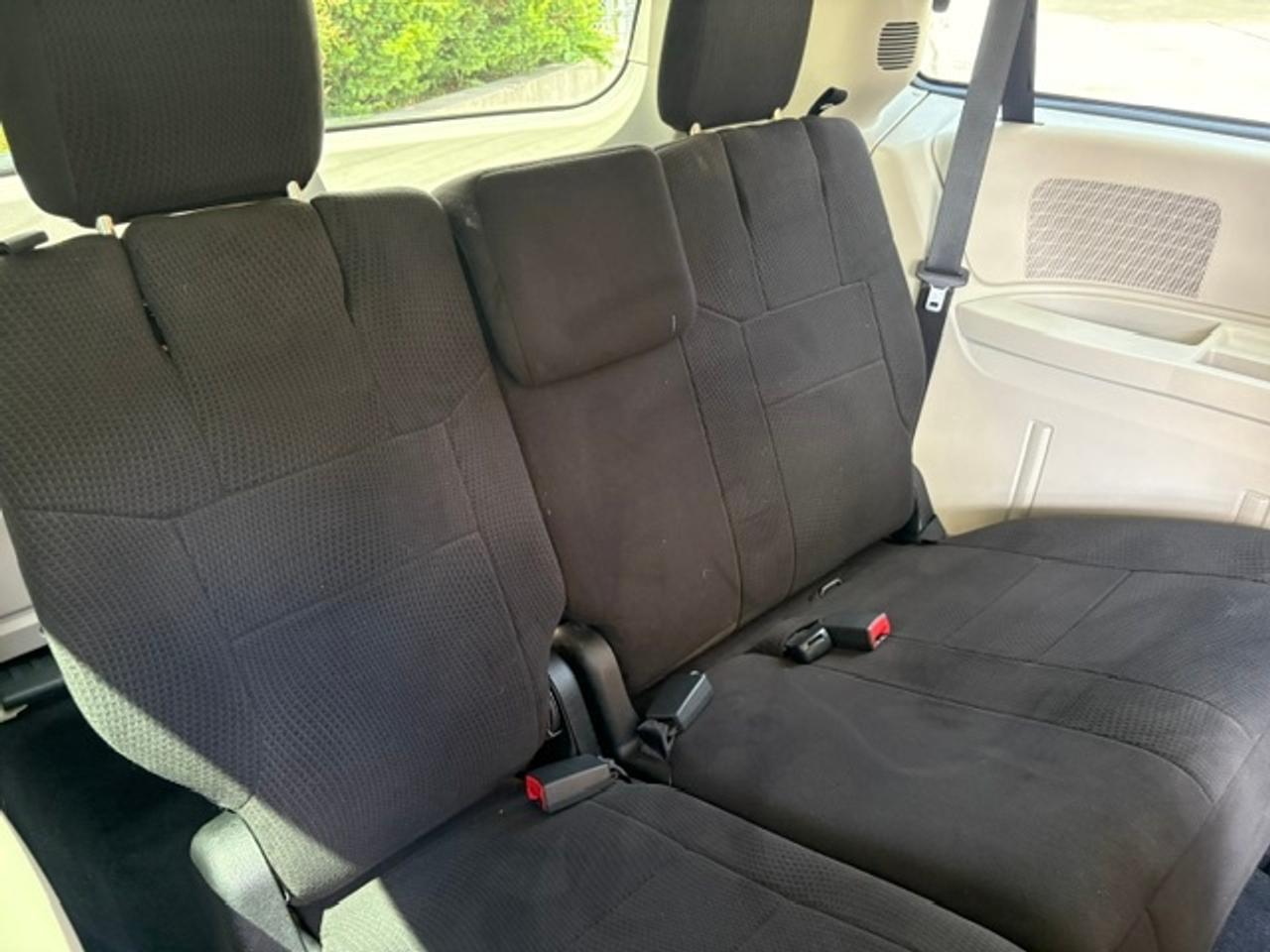 2012 Dodge Grand Caravan SXT **1 OWNER-STOW N GO-ONLY 88,000KM-NO ACCIDENTS** Photo