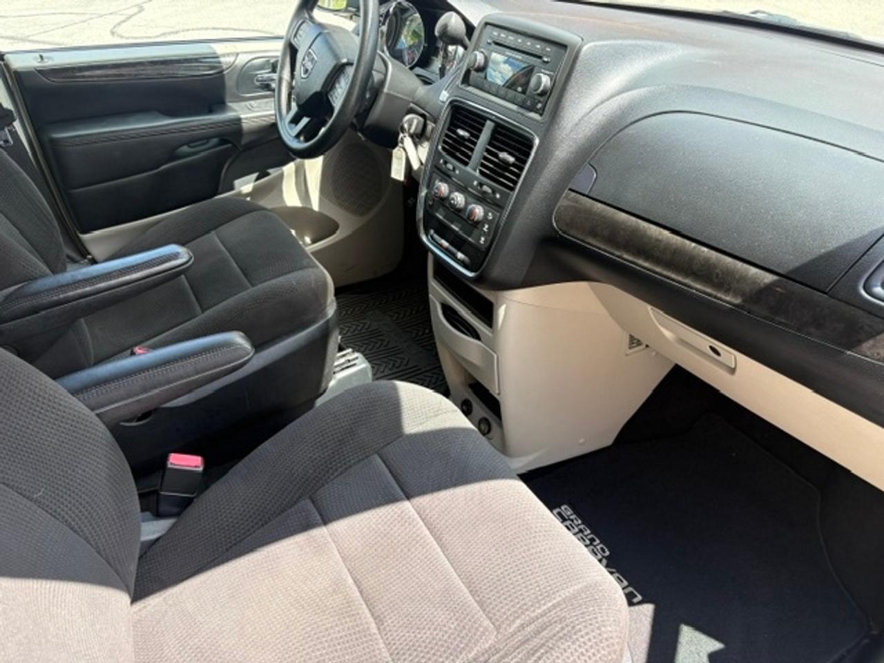 2012 Dodge Grand Caravan SXT **1 OWNER-STOW N GO-ONLY 88,000KM-NO ACCIDENTS** Photo