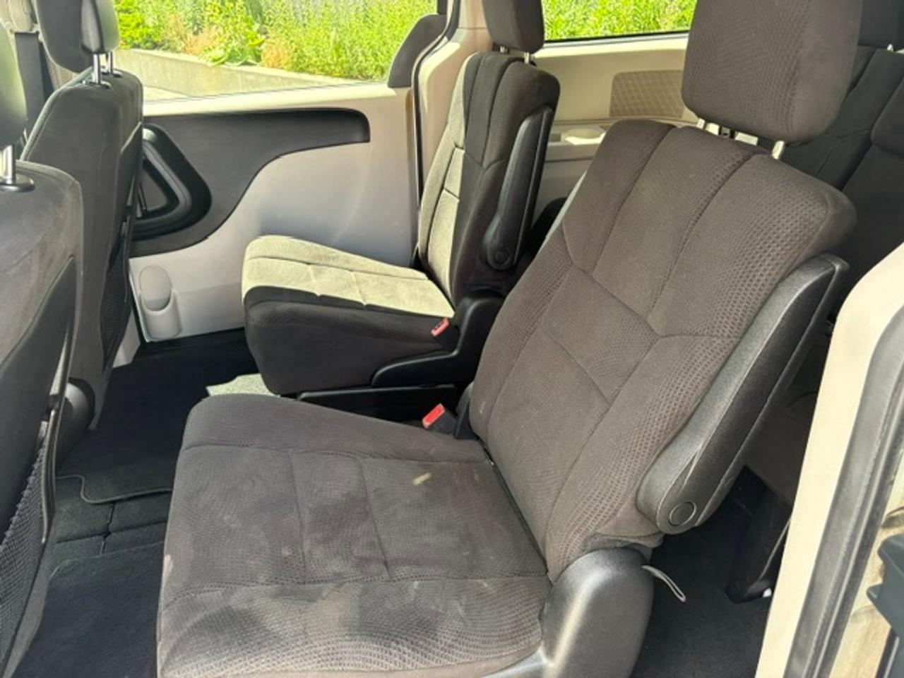 2012 Dodge Grand Caravan SXT **1 OWNER-STOW N GO-ONLY 88,000KM-NO ACCIDENTS** Photo
