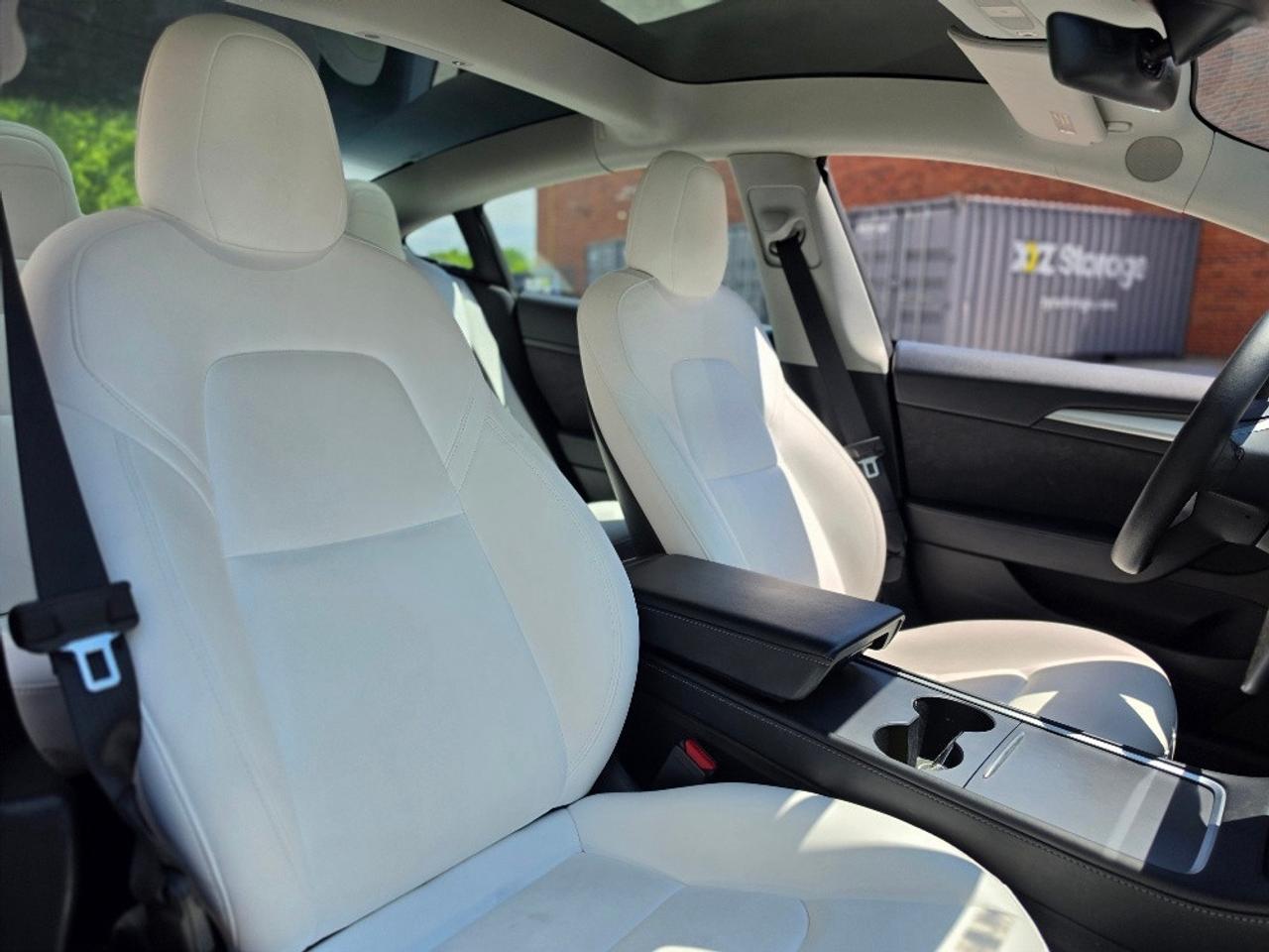 2022 Tesla Model 3 STANDARD RANGE PLUS-WHITE INTERIOR-LFP BATTERY-CERTIFIED Photo