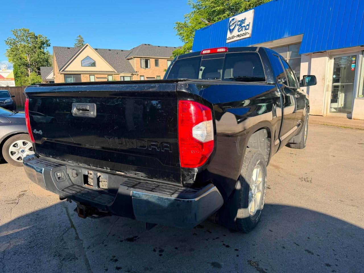 2016 Toyota Tundra 4WD Double Cab 146" 4.6L SR Photo