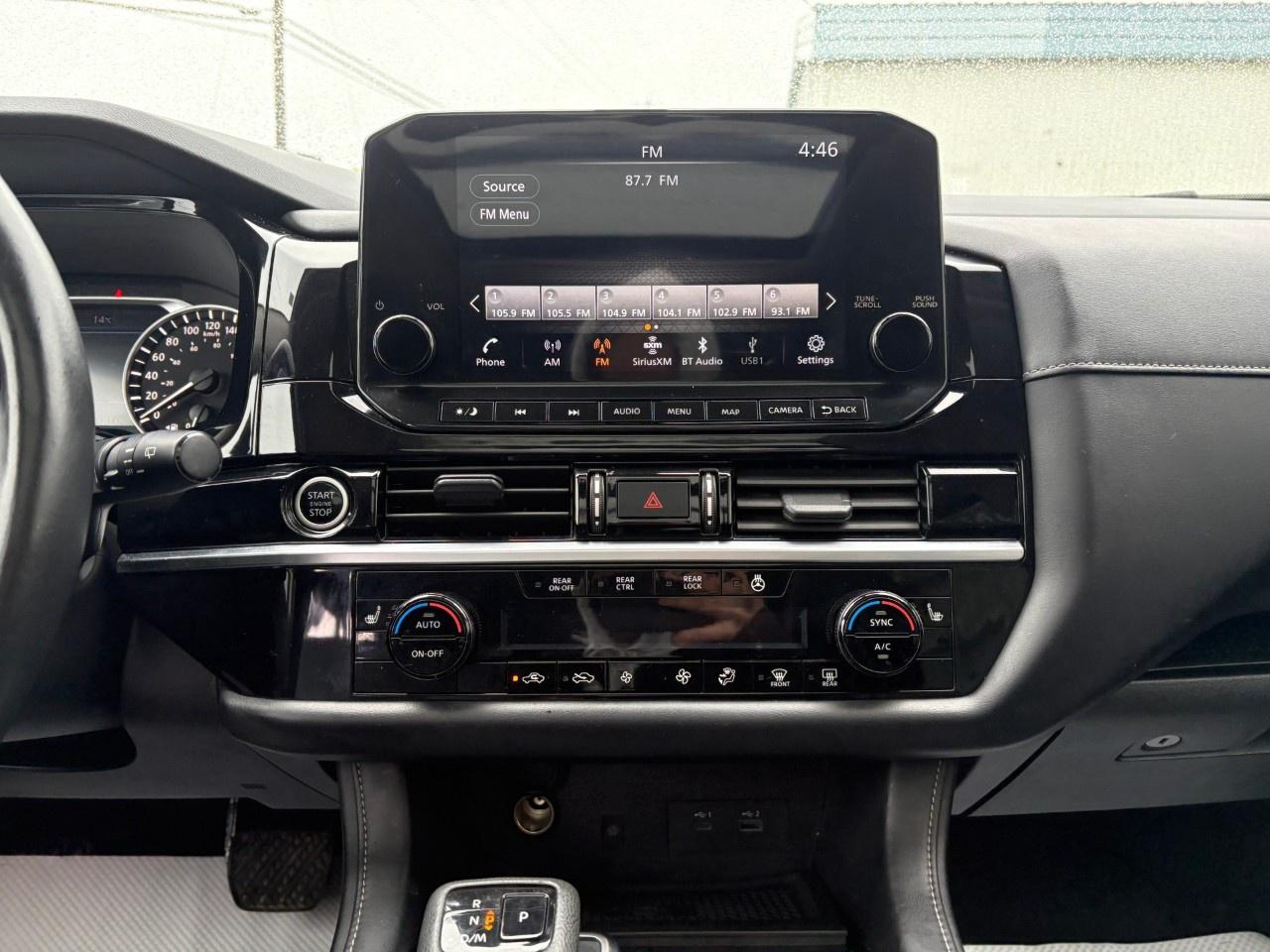 2023 Nissan Pathfinder SL 4WD Photo