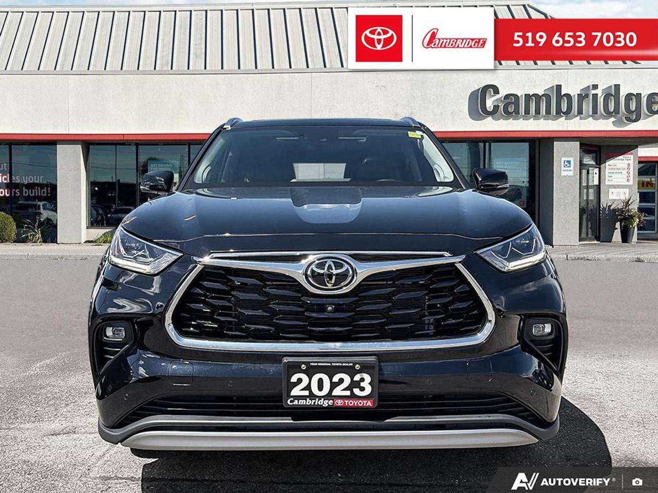 2023 Toyota Highlander Limited Platinum Photo