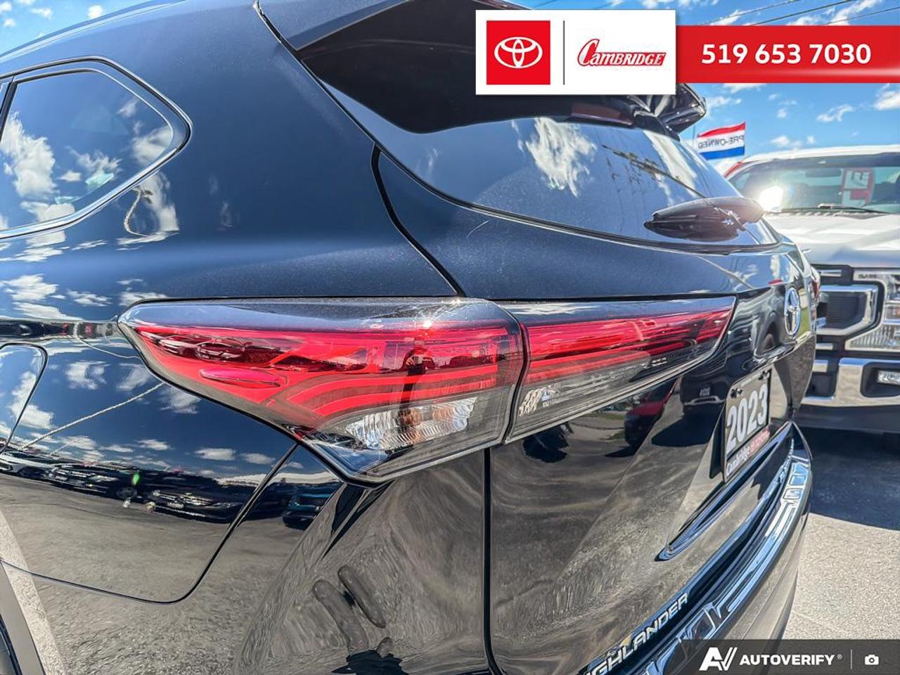 2023 Toyota Highlander Limited Platinum Photo
