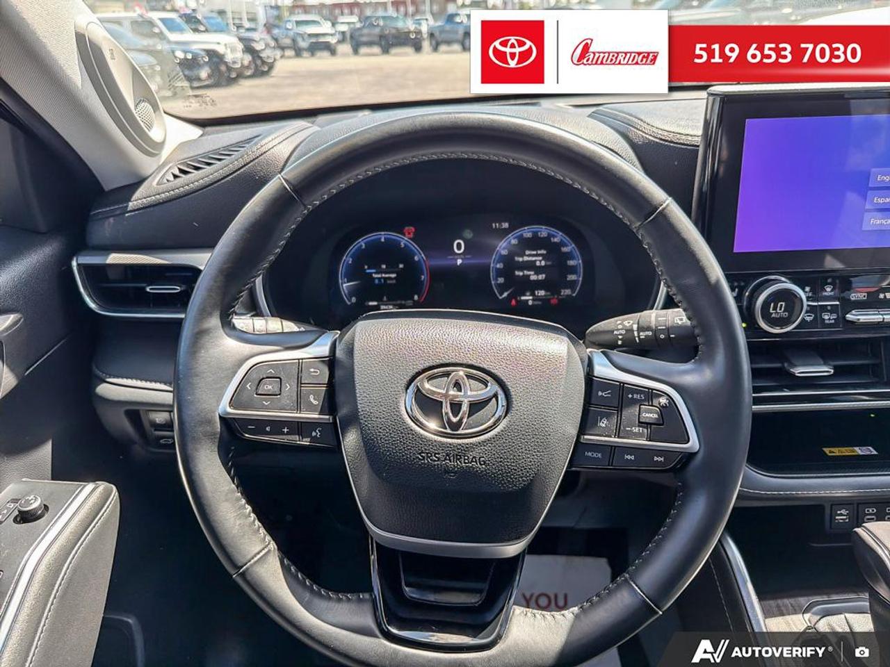 2023 Toyota Highlander Limited Platinum Photo