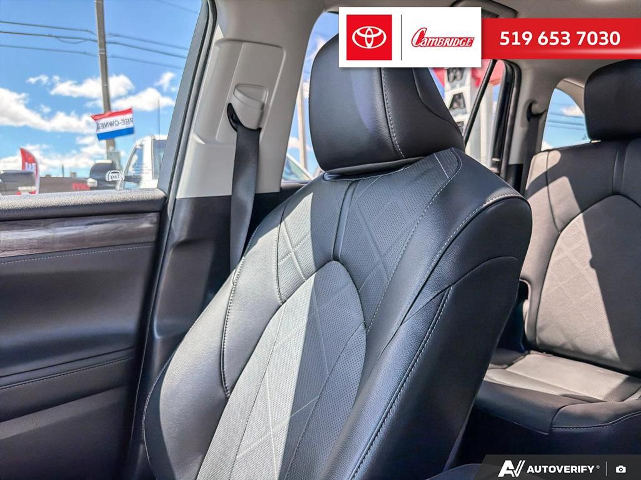 2023 Toyota Highlander Limited Platinum Photo