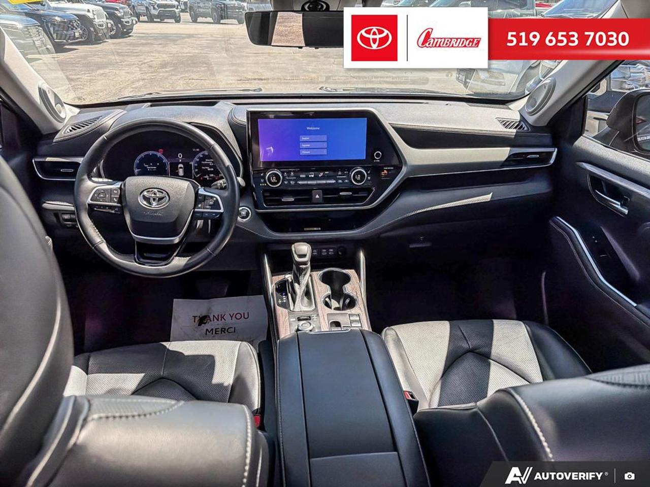 2023 Toyota Highlander Limited Platinum Photo