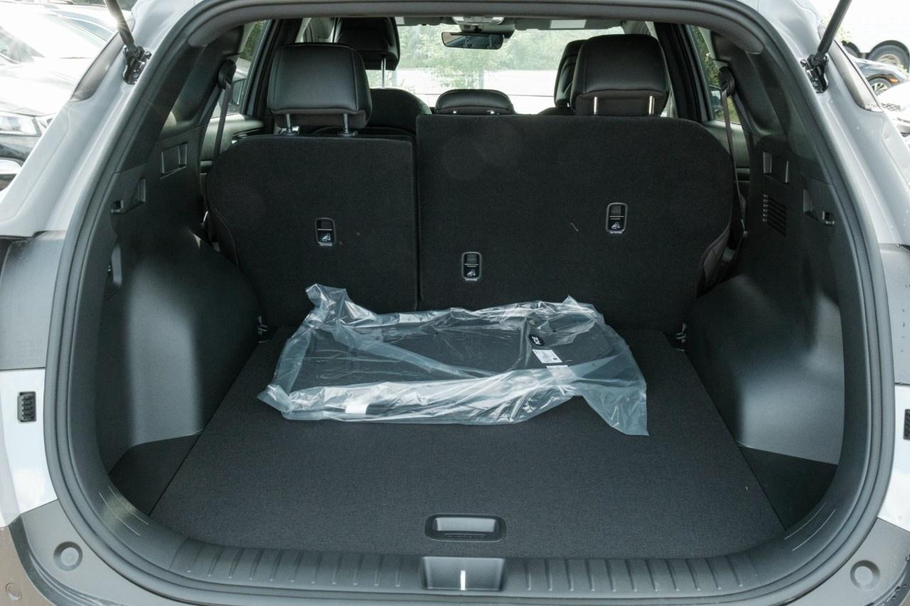 2026 Kia Sportage X-line AWD Photo