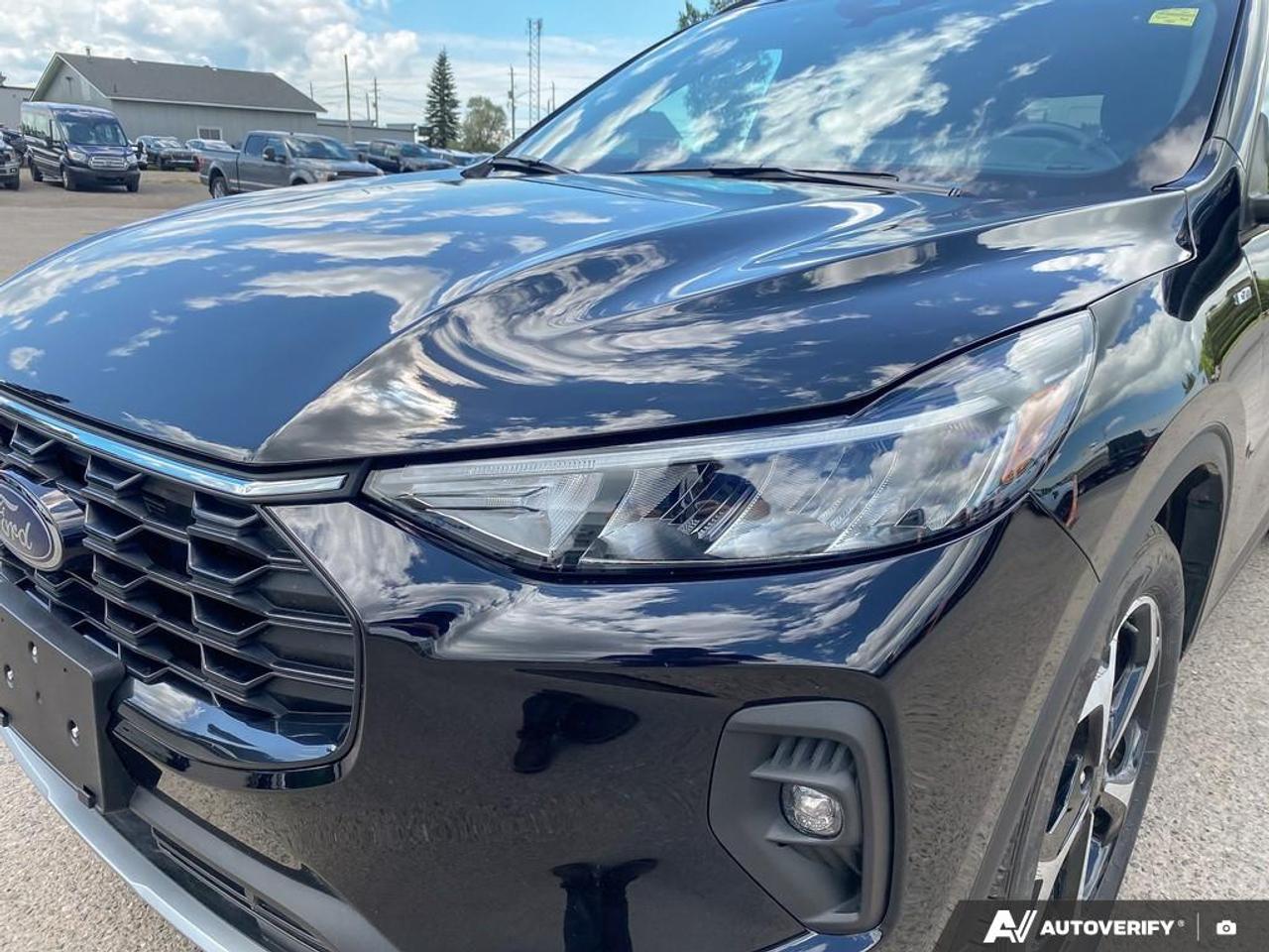 2025 Ford Escape ST-Line Select TECH PKG | AWD | 2.0L Photo