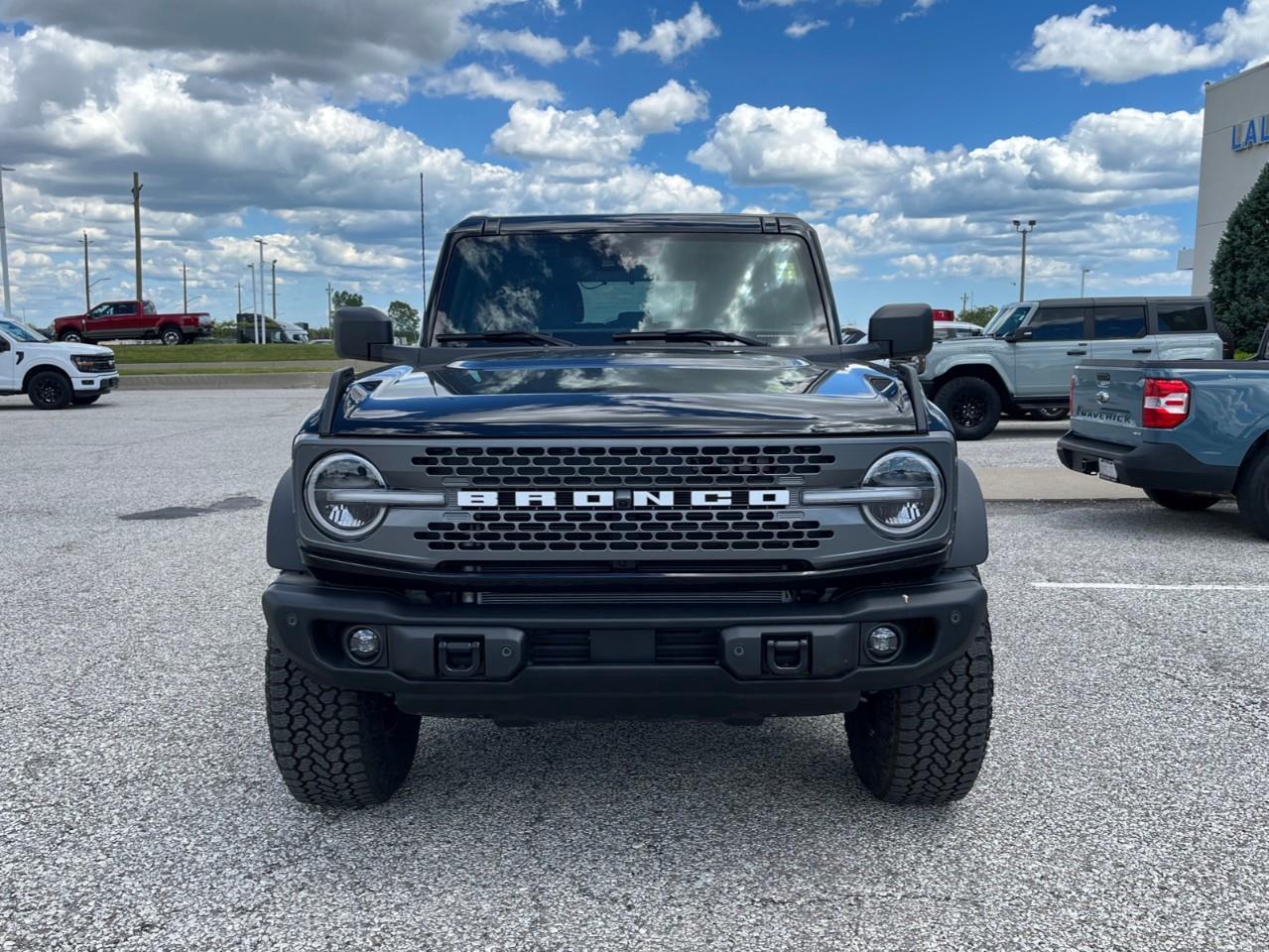 2026 Ford Bronco Badlands Photo2
