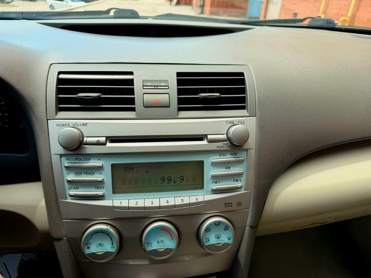 2008 Toyota Camry 4dr Sdn I4 Auto LE Photo