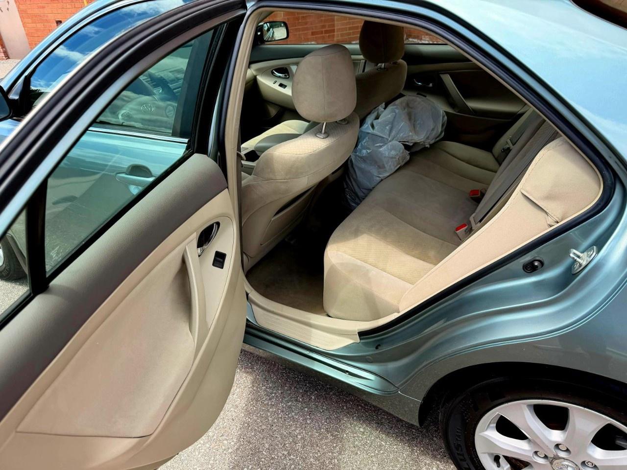 2008 Toyota Camry 4dr Sdn I4 Auto LE Photo