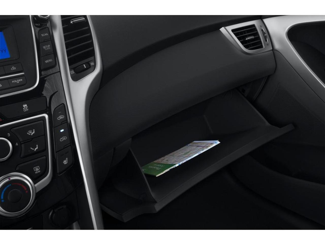 2017 Hyundai Elantra GT SE Photo