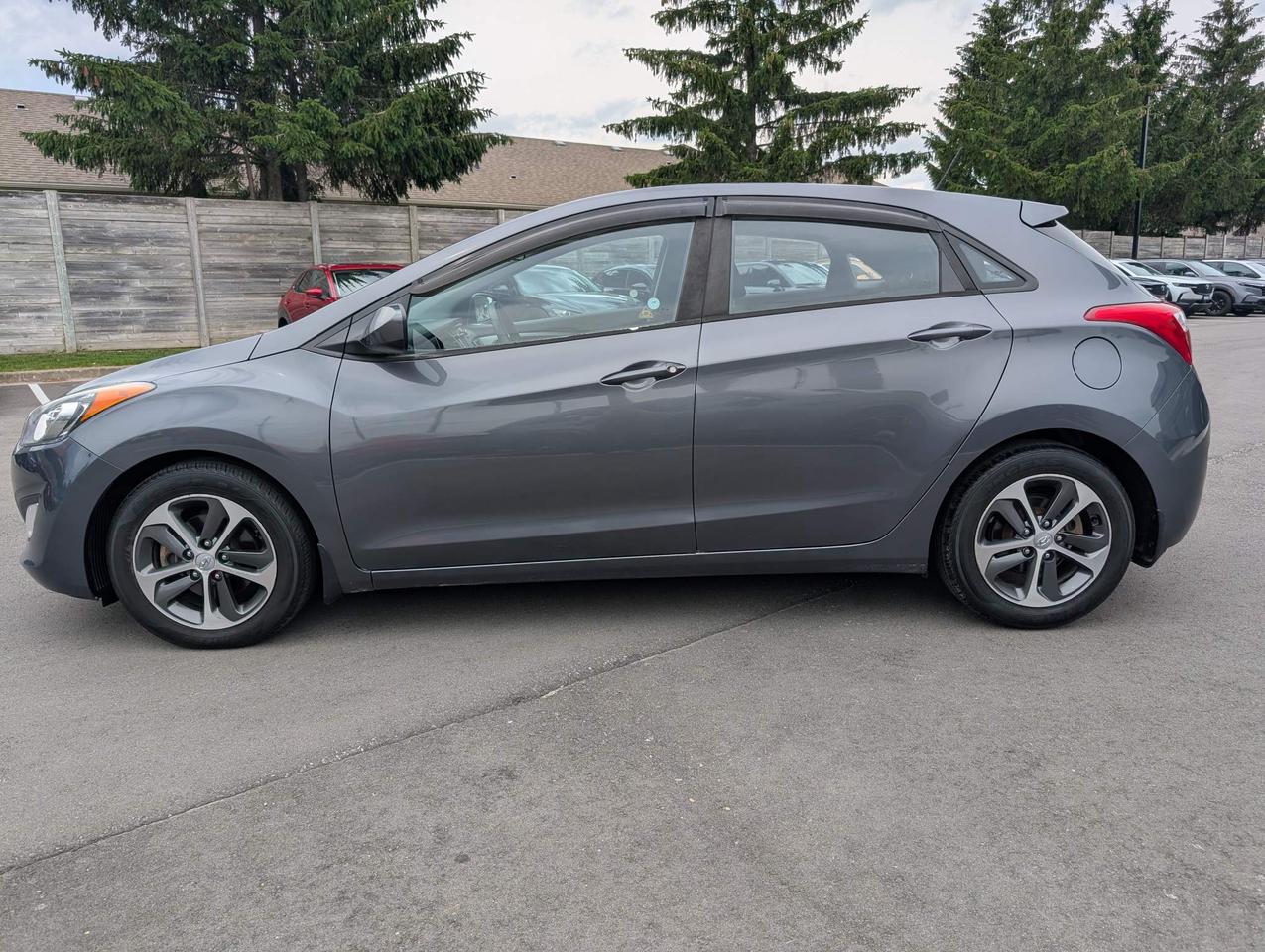 2017 Hyundai Elantra GT SE Photo
