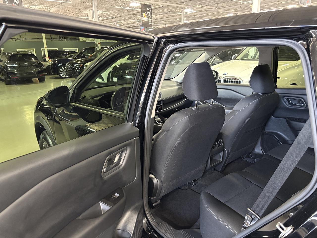 2024 Nissan Rogue S AWD|MULTITERRAIN|ALLOYS|HEATEDSEATS|BACKUPCAM|++ Photo