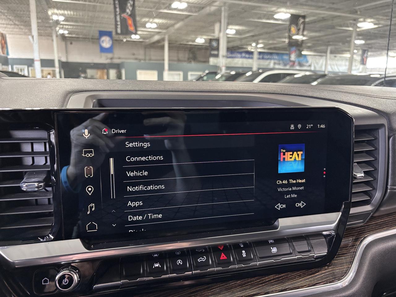 2023 GMC Sierra 1500 Elevation|V8|4WD|CREW|WOODTRIMS|BEDCOVER|BACKCAM|+ Photo